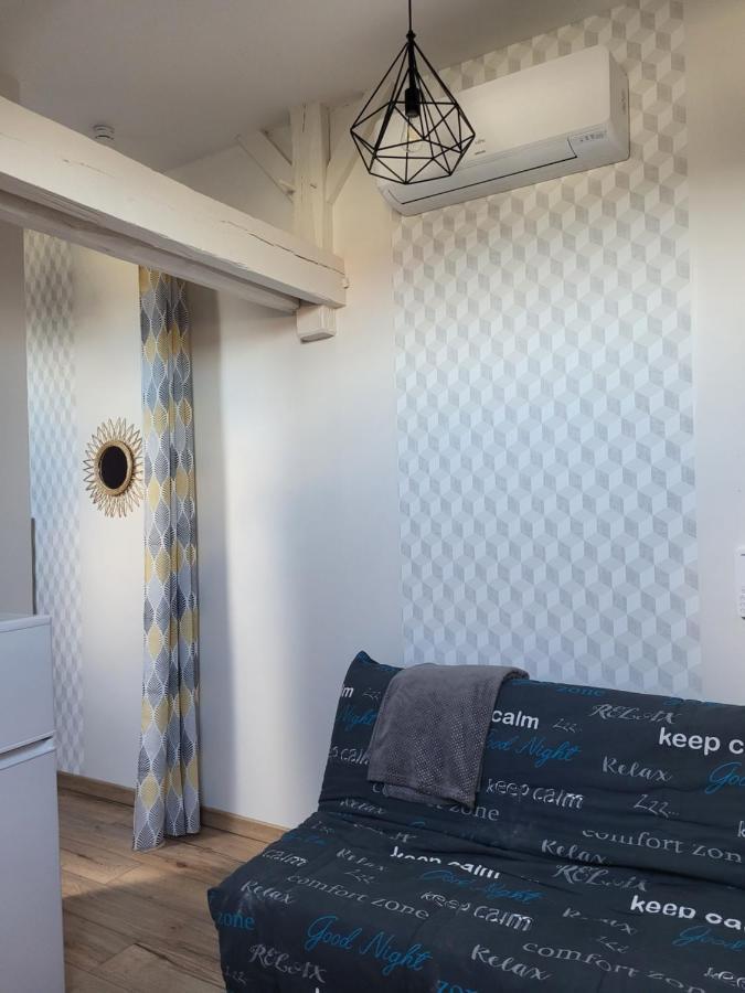 Ferienwohnung Luzerne Châteauroux Exterior foto