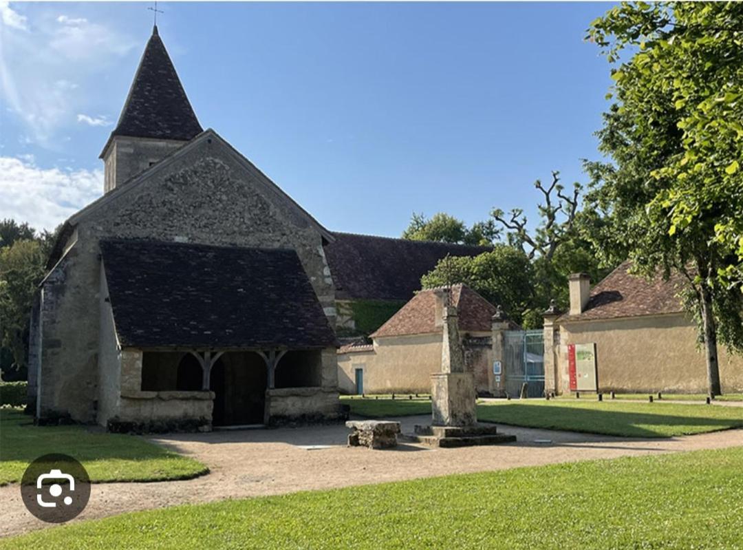 Ferienwohnung Luzerne Châteauroux Exterior foto